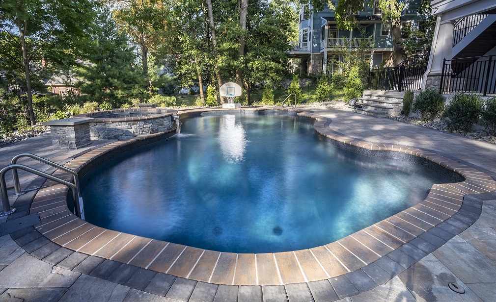 Hardscaping around an in-ground pool