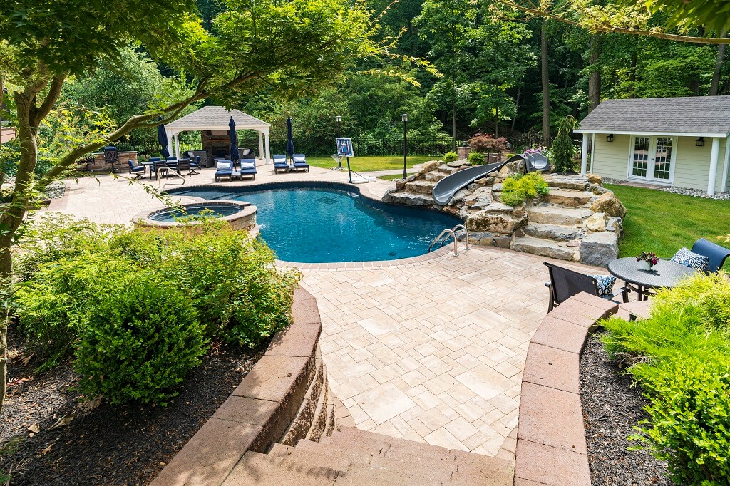 Hardscaping creates a backyard summer oasis