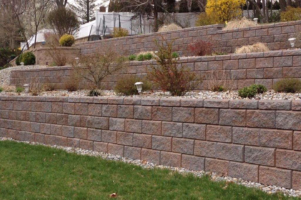 Three-tier retaining wall